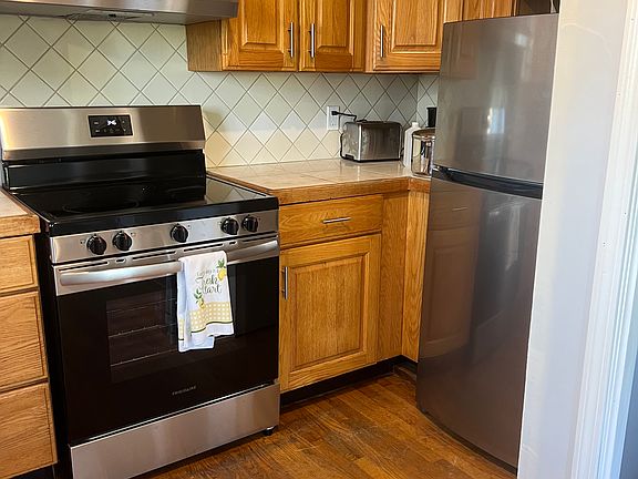 Kitchen/new appliances, sink and faucet