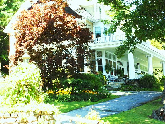 2nd image of 9221 Lakeshore Dr