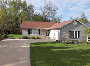 20639 Crestview Dr, Reed City, MI 49677
