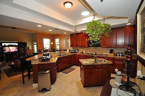 4th image of 18091 Parkridge Ct
