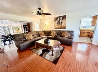 3023 Scott Rd, Burbank, CA 91504