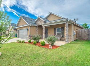 117 E Glendale Ln, Rogers, AR 72758