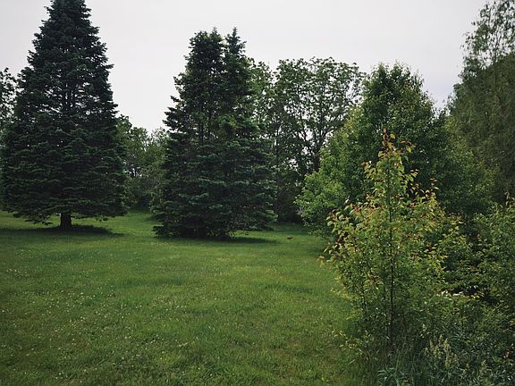 3rd image of 910 Lorr Dr