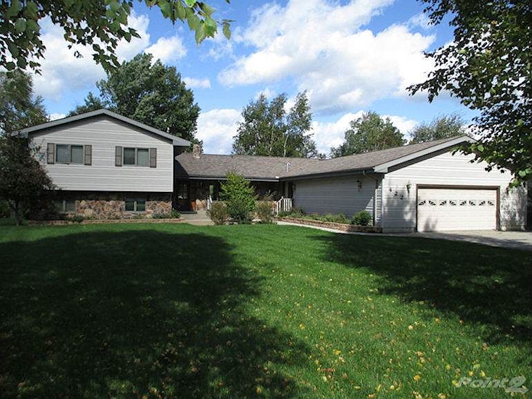 Brown Ext Front & Garage 2