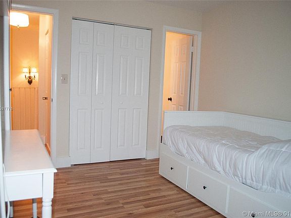 4th image of 3229 Bird Ave