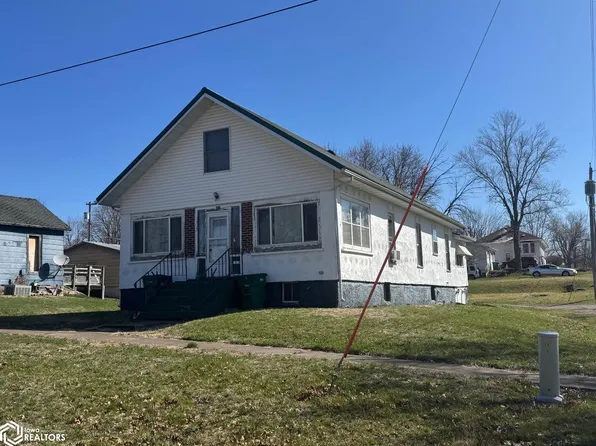 403 S Madison St, Bloomfield, IA 52537