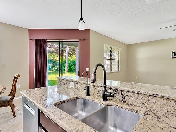 5th image of 1305 Garden Stone Ln