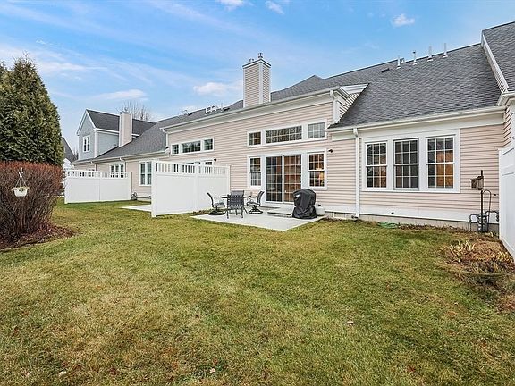 5th image of 173 Godfrey Dr
