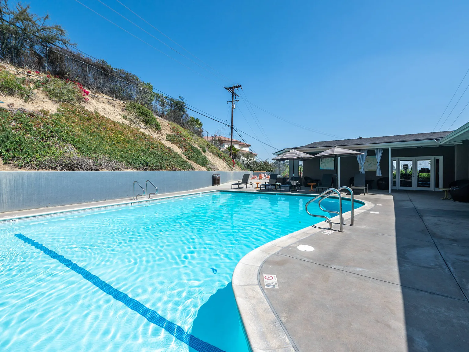 Emerald Hills — Photo 4