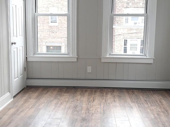 2nd image of 218 Clinton Ave