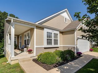 202 Fox Creek Dr, O'Fallon, MO