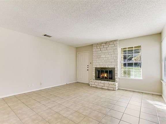 2nd image of 4502 Smooth Oak Dr #A