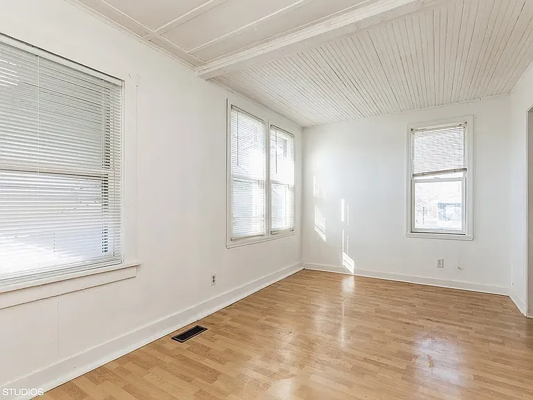 225 S Channel Dr — Photo 12