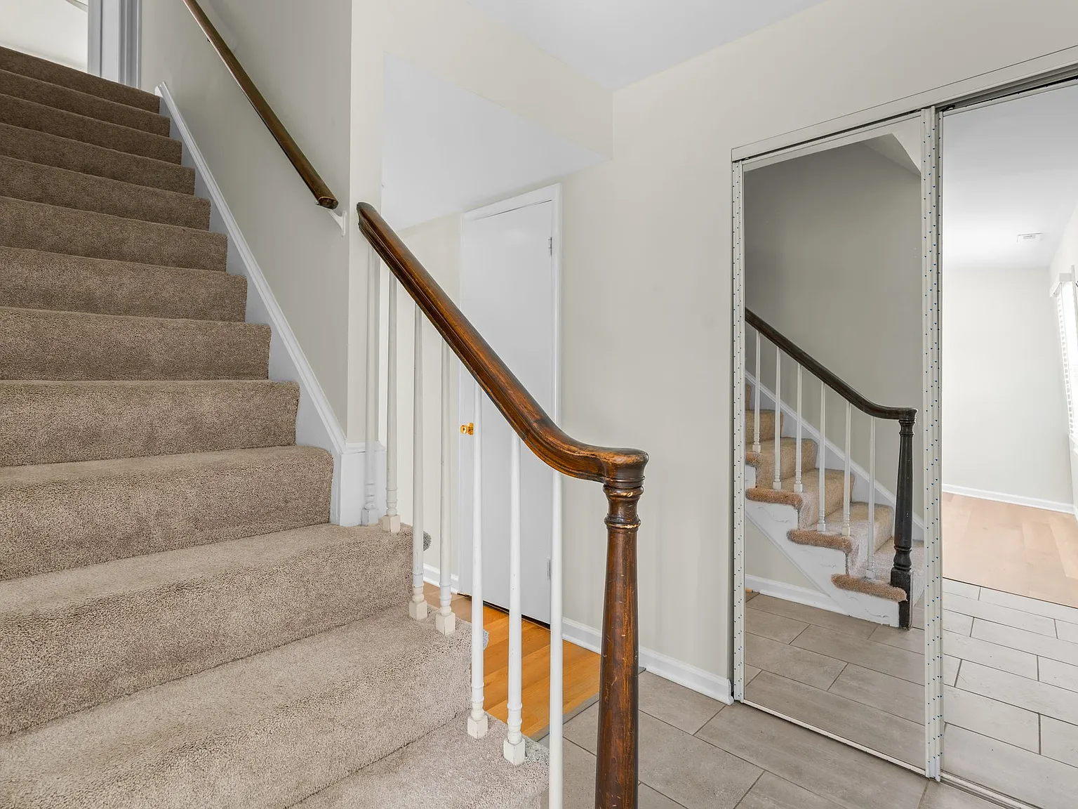 4 bed, 1408 sqft, $3,300 — Photo 4