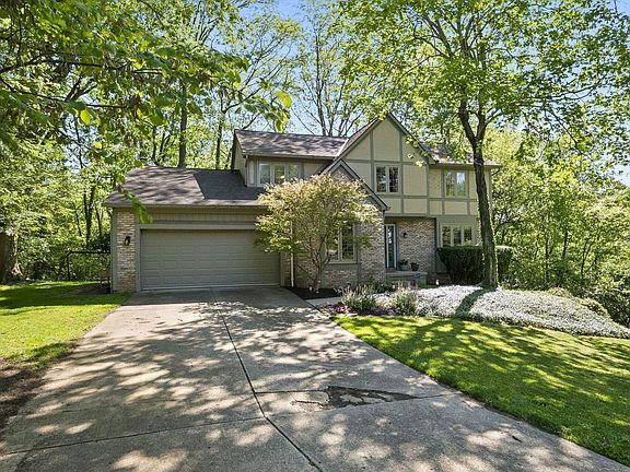 3rd image of 774 Loch Lomond Ln