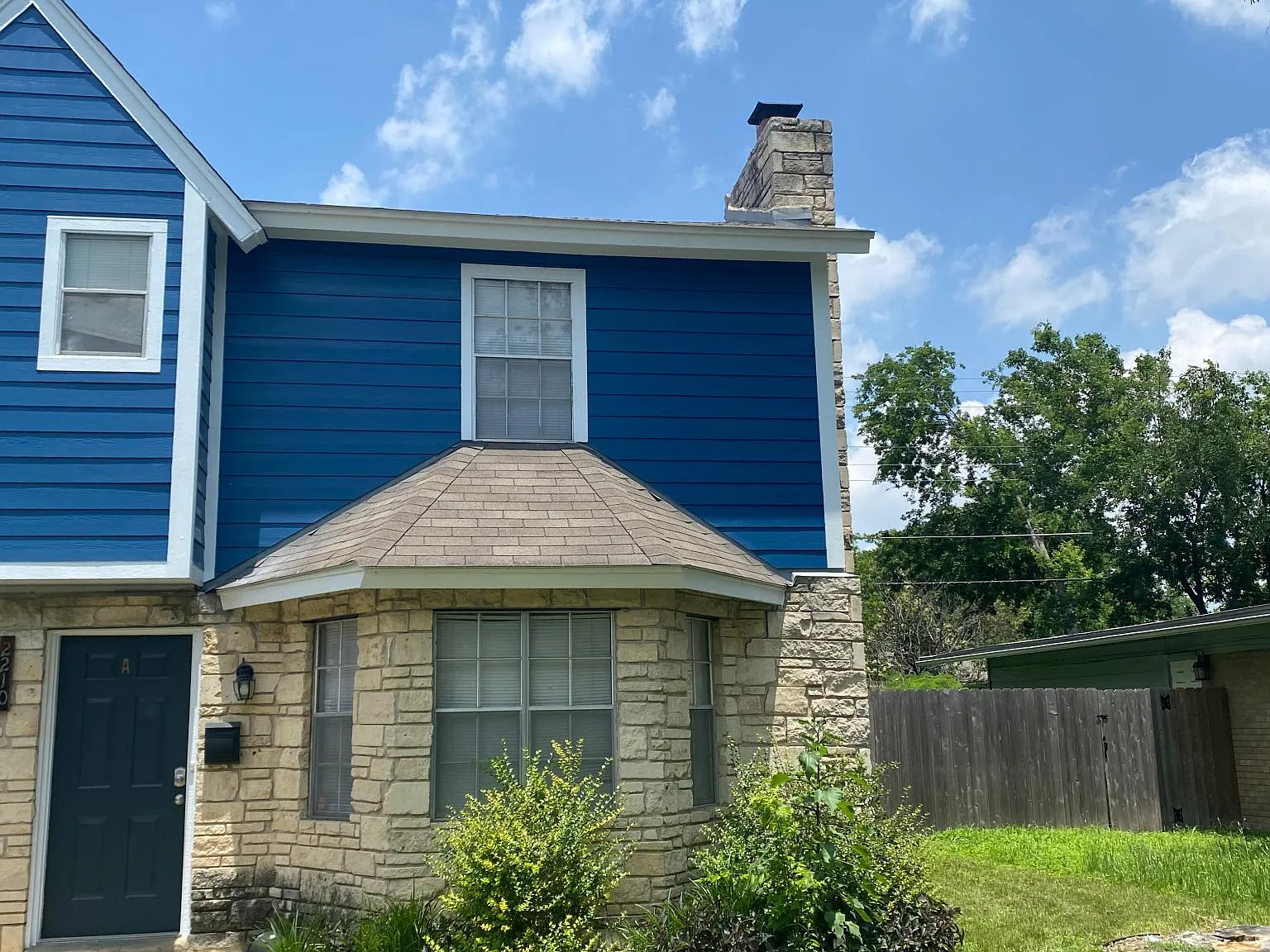 2 bed, 1000 sqft, $1,800 — Photo 2