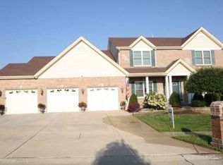 1202 Kingstowne Pl, Saint Charles, MO 63304