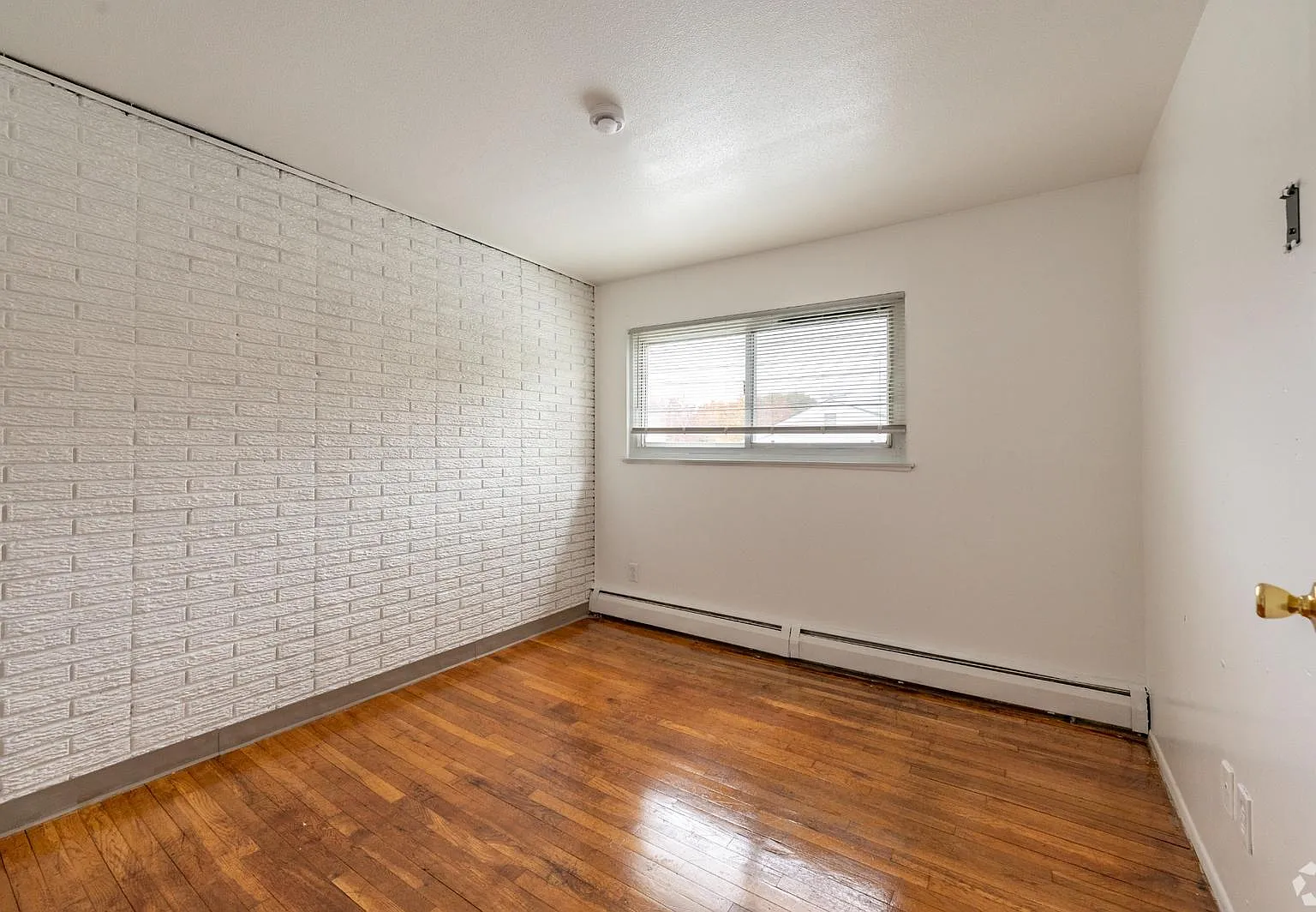 Georgetown Apartments — Photo 4