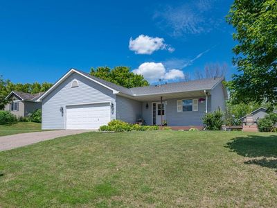 950 Oak Ct, Waconia, MN, 55387