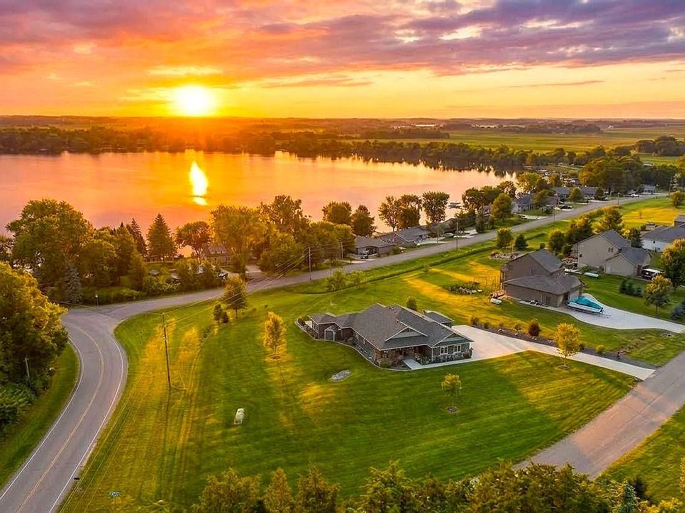 1st image of 19135 Lake Volney Cir