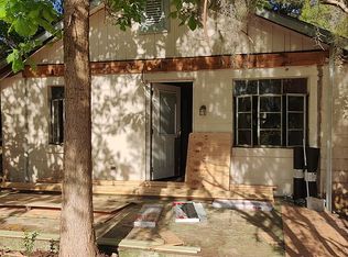 66 Trout St, Woodbine, GA 31569