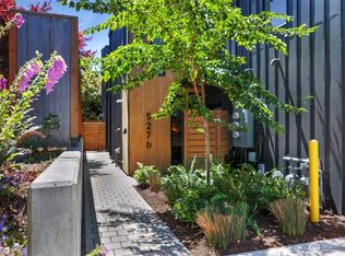 527 NE 89th St #B, Seattle, WA 98115