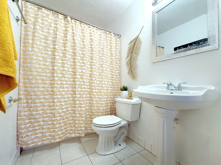 3512 N Holman Ct — Photo 22