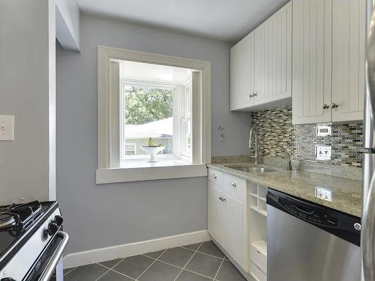 2747 Toledo Ave S — Photo 11