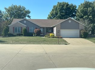 4984 Fox Ridge Rd, Bettendorf, IA 52722