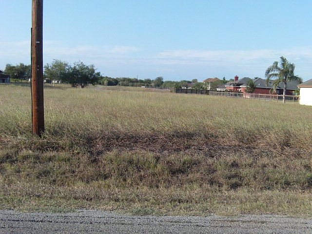 2nd image of 17257 Mayfield Rd