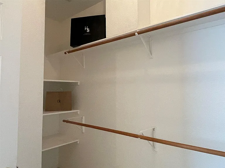 120 W Brazos Dr — Photo 30