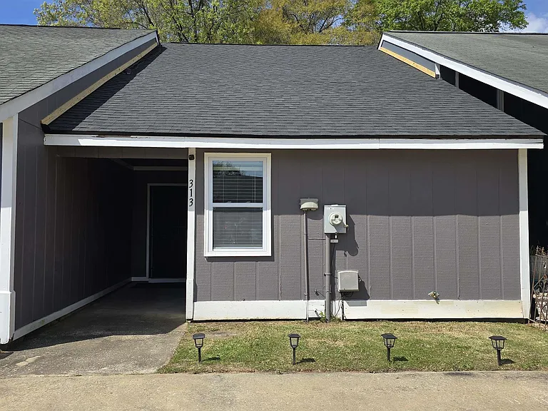 313 Westcliff Ctr — Photo 1