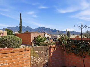 1331 W Calle Serrano, Green Valley, AZ 85622