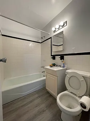 Rented by HOLTON REAL ESTATE INC. | media 15