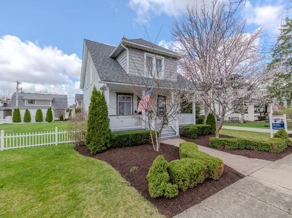 220 Hickory St, Frankfort, IL 60423