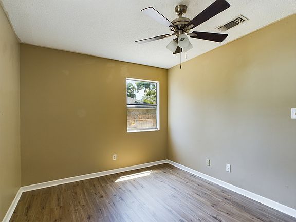 4th image of 321 W Park St #1
