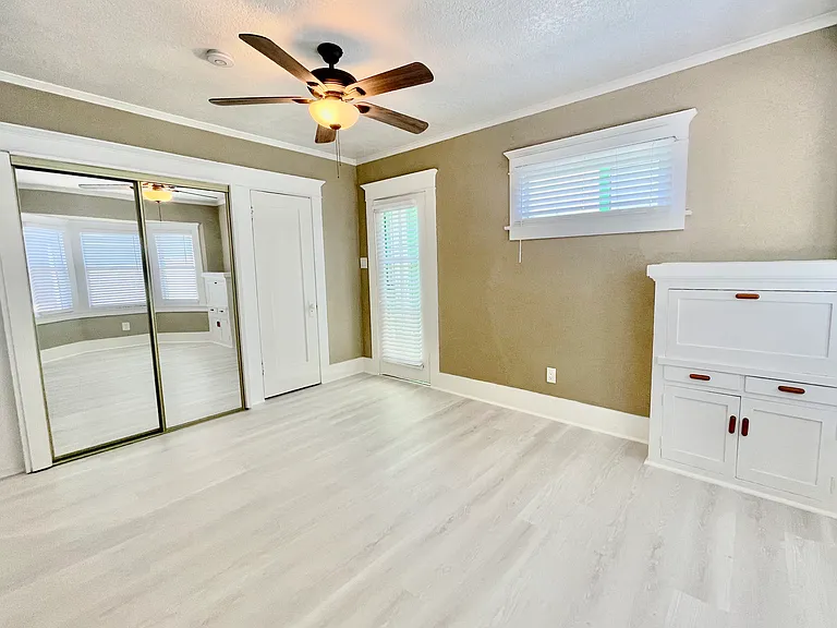 672 Junipero Ave #672 — Photo 20