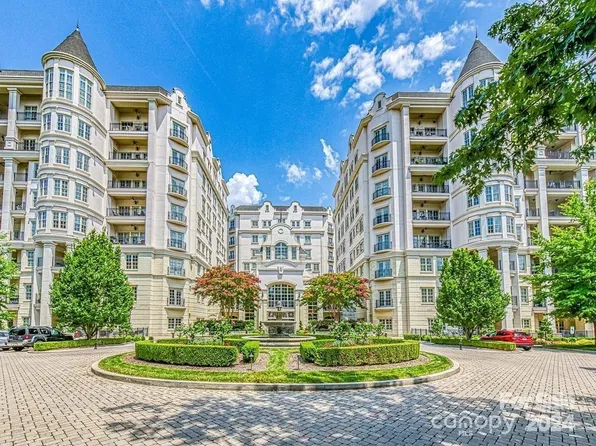 2823 Providence Rd, Charlotte, NC 28211