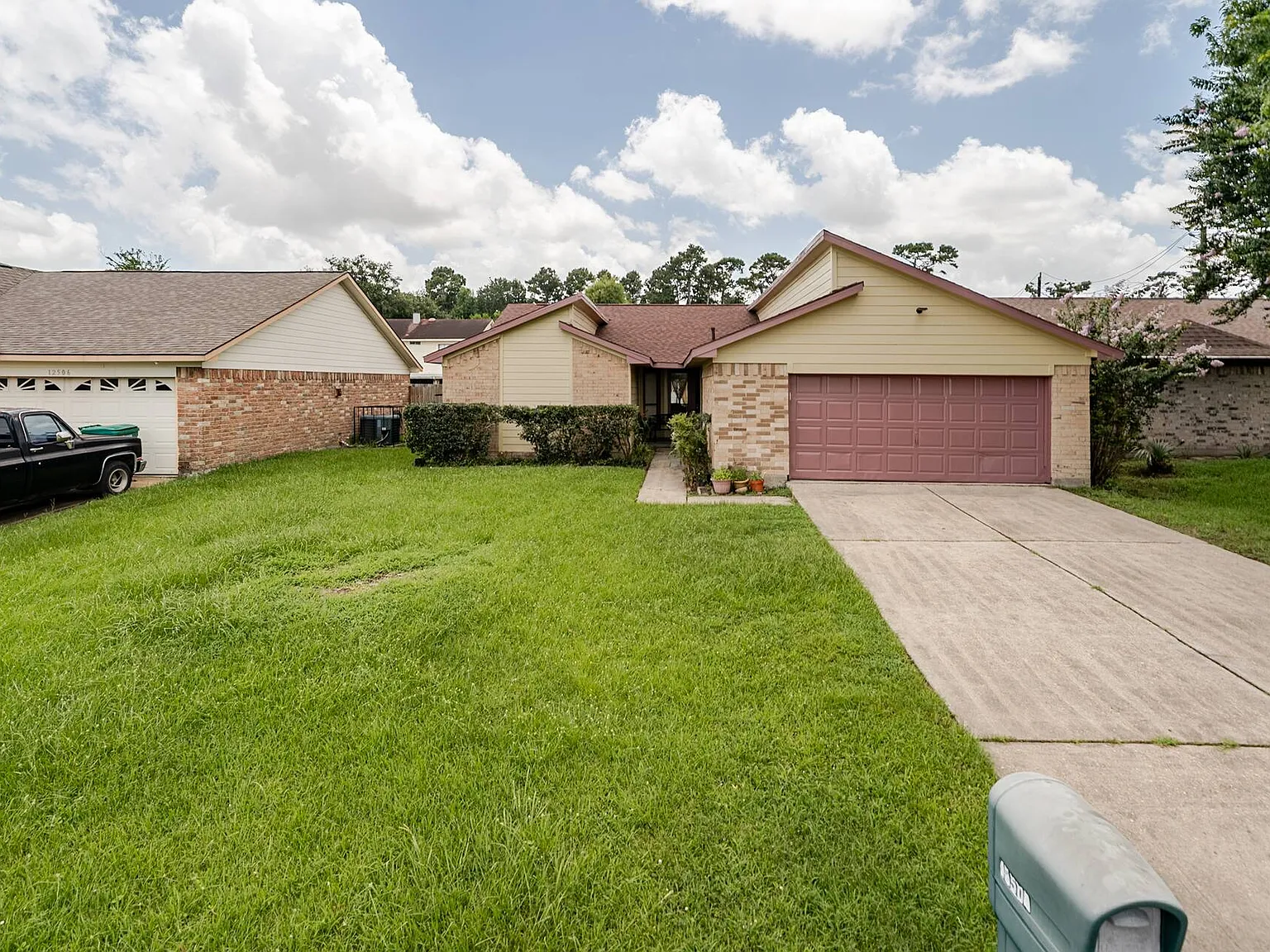 4 bed, 1747 sqft, $2,900 — Photo 1