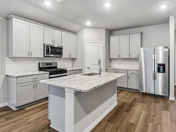 2525 Nicole Dr, Denton, TX 76208
