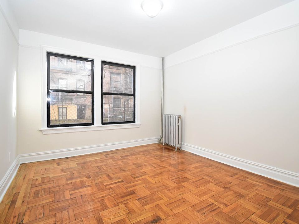 1st image of 2322 Loring Pl N APT 1D