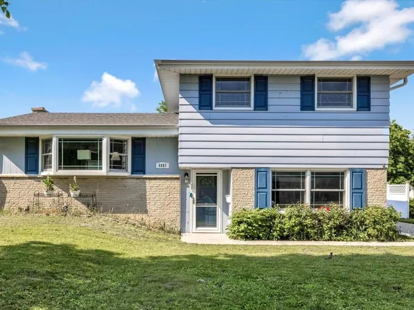 6087 Oakwood LANE WEST West, Greendale, WI 53129