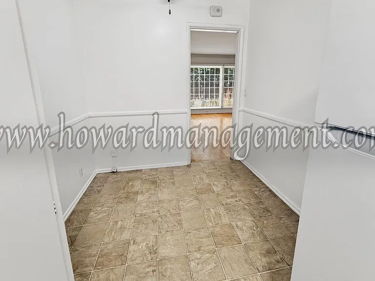 1048 Corning — Photo 4