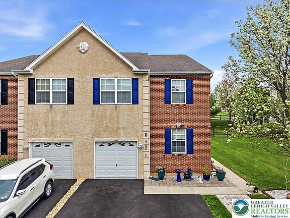 3rd image of 6825 Hunt Dr