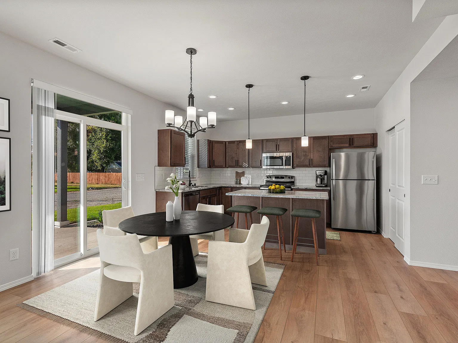 Diamond Rock Rentals — Photo 3