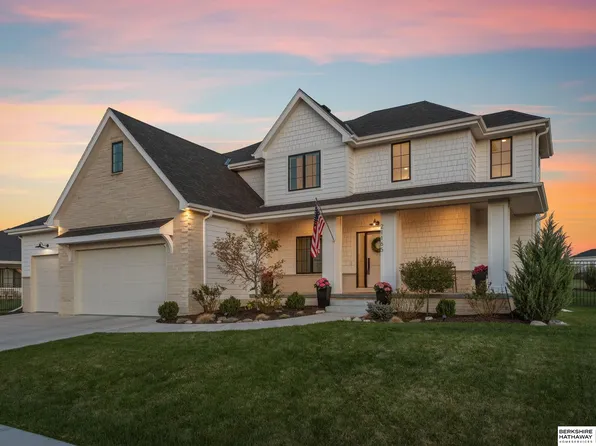 21165 C St, Elkhorn, NE 68022