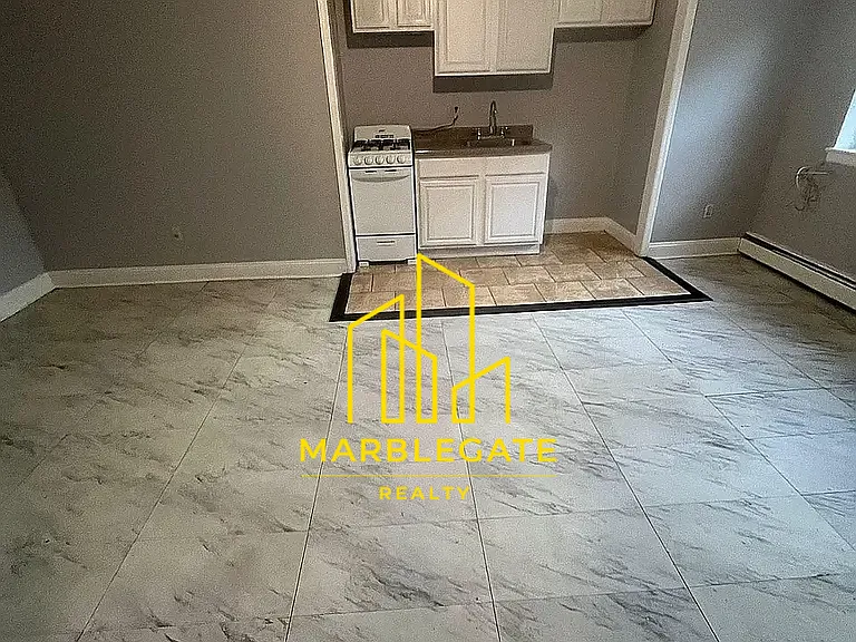 946 18th Ave #B44 — Photo 2