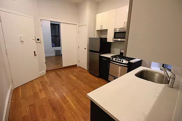 Rented by Luxor Homes & Investment Realty | media 8