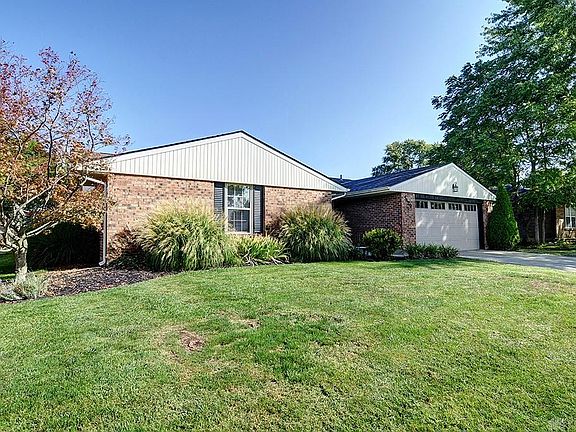 3rd image of 5429 Woodgate Dr