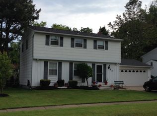 82 Treehaven Rd, West Seneca, NY 14224